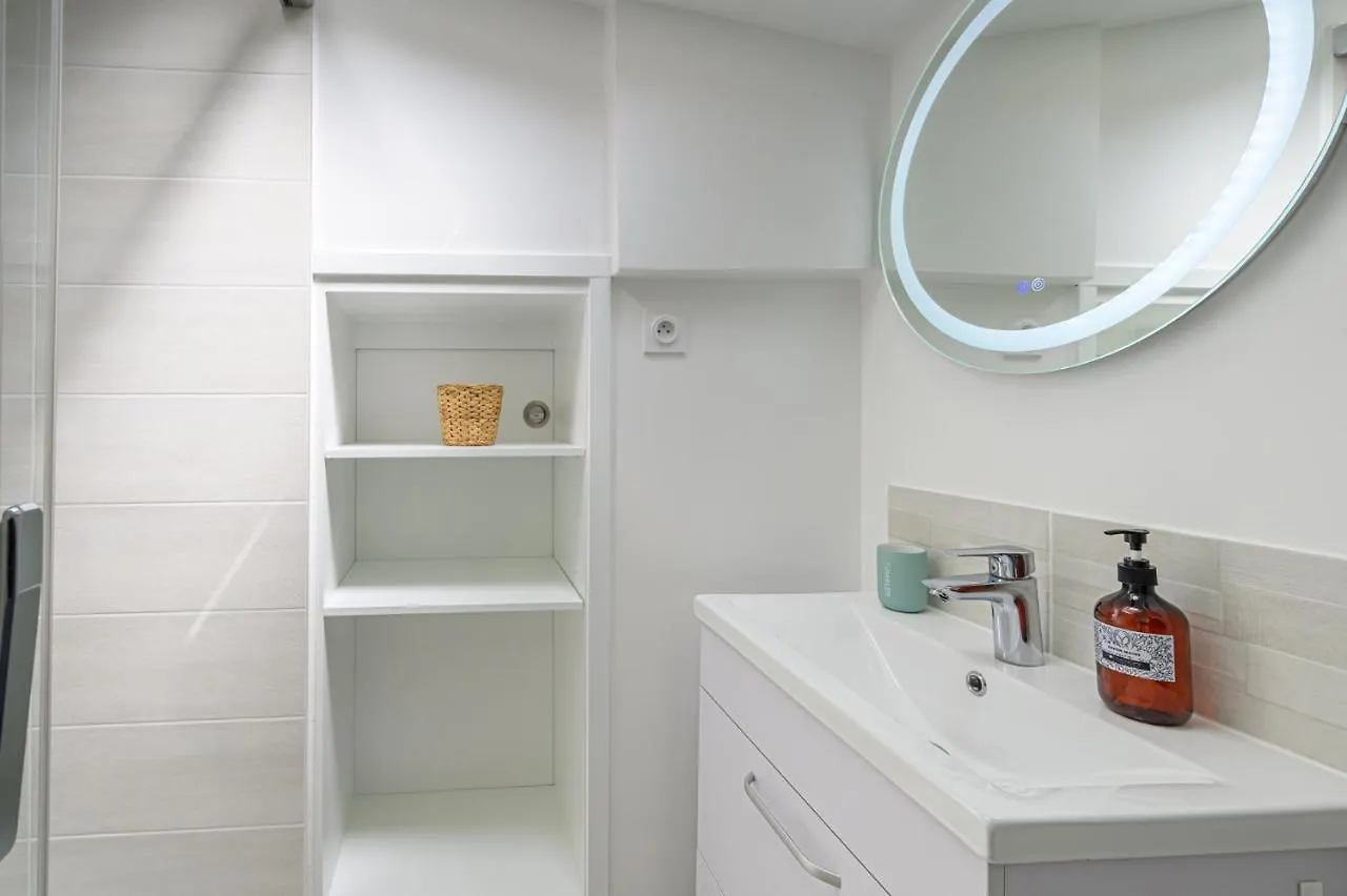 Le Krisco, Une Maisonnette En Coeur De Ville Avec Un Parking Prive Vannes
